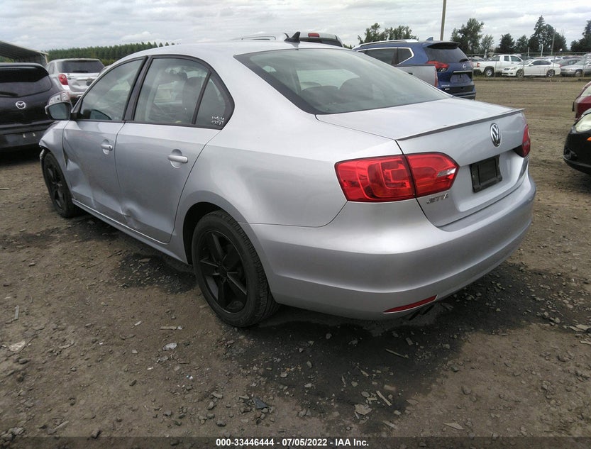 3VWLL7AJ1CM360011