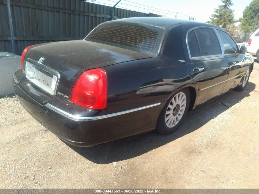 1LNHM85W85Y657250 2005 Lincoln Town Car Signature L