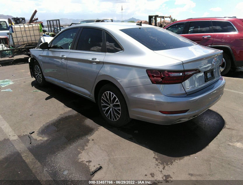 3VWC57BU9MM020075