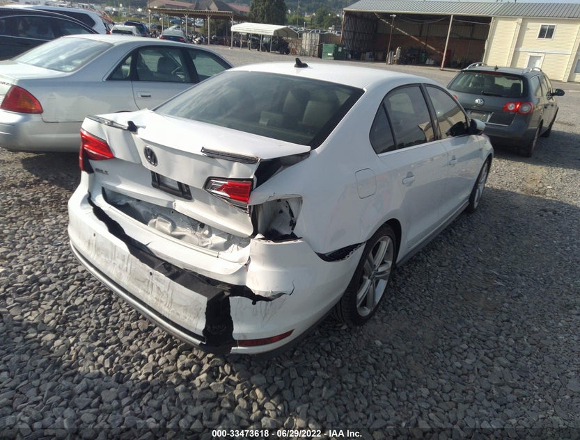 3VW5S7AJ7GM282349