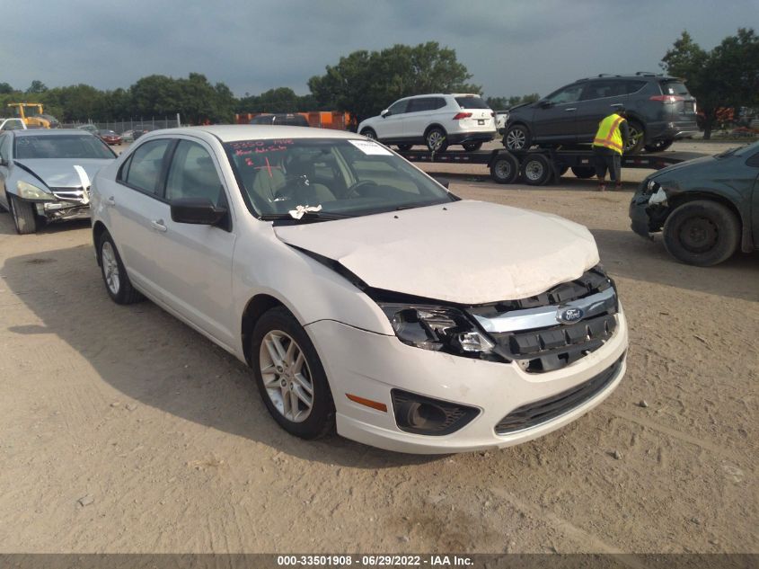 2010 Ford Fusion S VIN: 3FAHP0GA5AR315431 Lot: 33501908