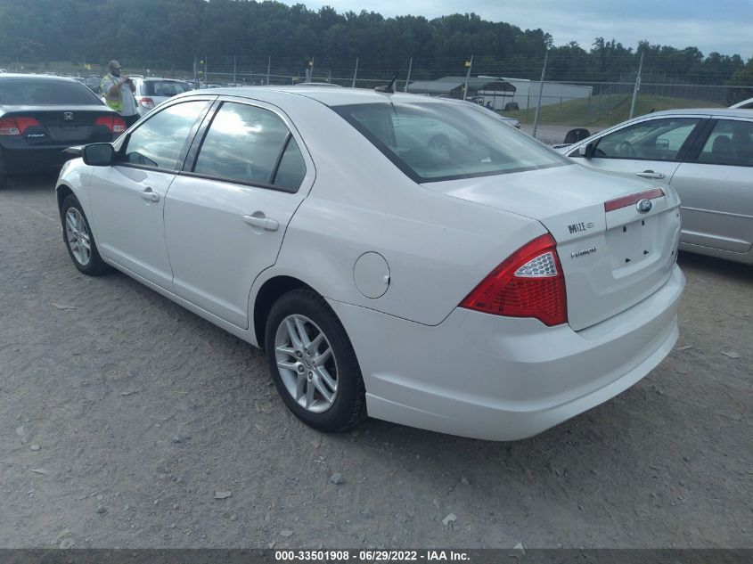 2010 Ford Fusion S VIN: 3FAHP0GA5AR315431 Lot: 33501908