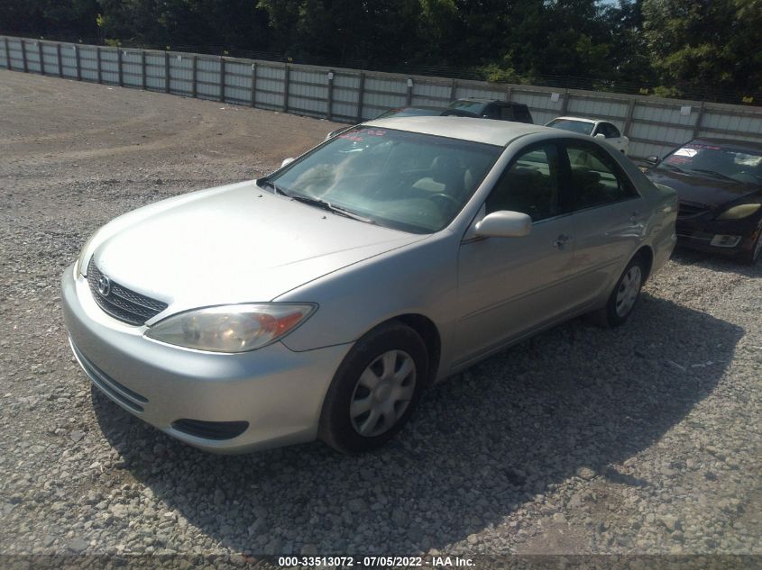 2002 Toyota Camry Le VIN: 4T1BE32K12U060337 Lot: 33513072