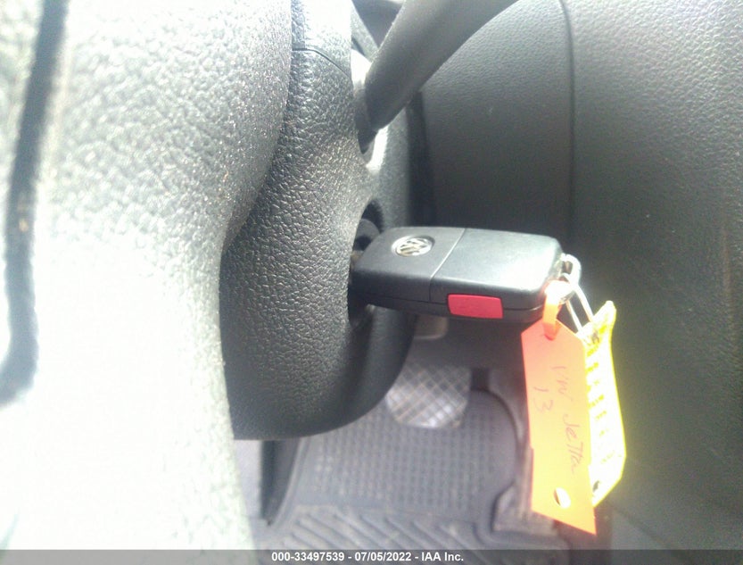 3VW2K7AJ1DM212831