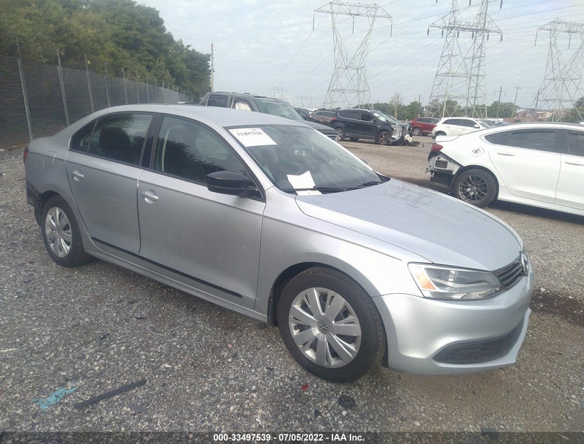 3VW2K7AJ1DM212831