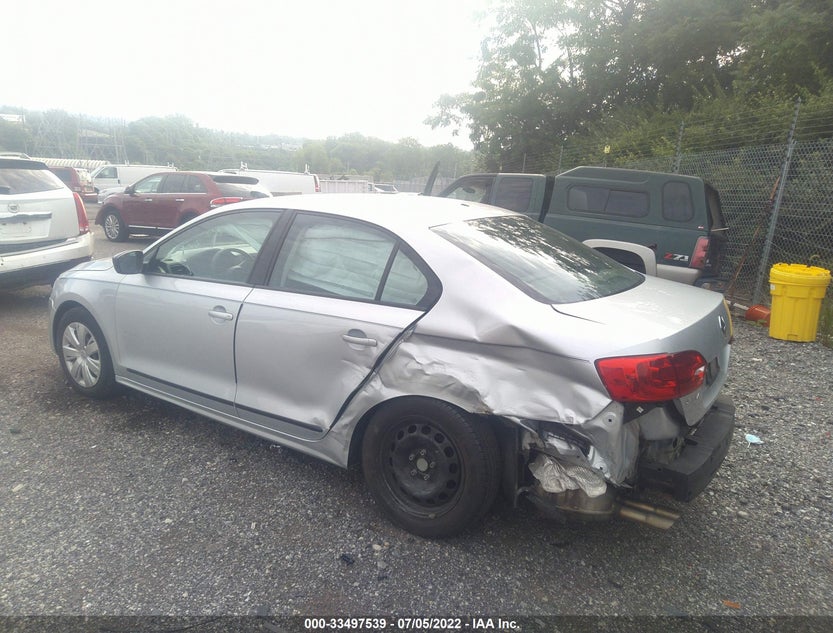 3VW2K7AJ1DM212831