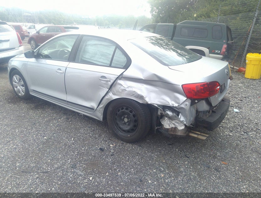 3VW2K7AJ1DM212831