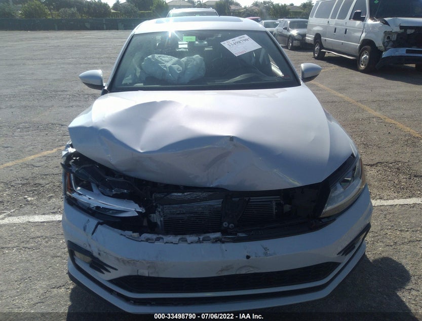 3VW4T7AJXHM415583