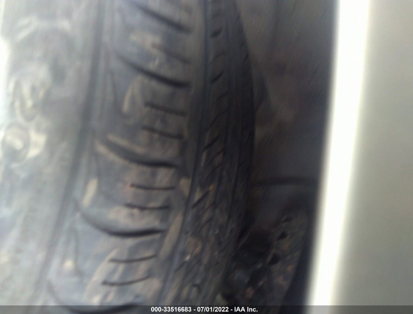 3KPF24AD8KE040012