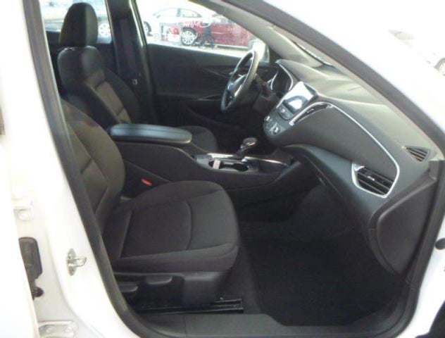 1G1ZD5ST6MF071540