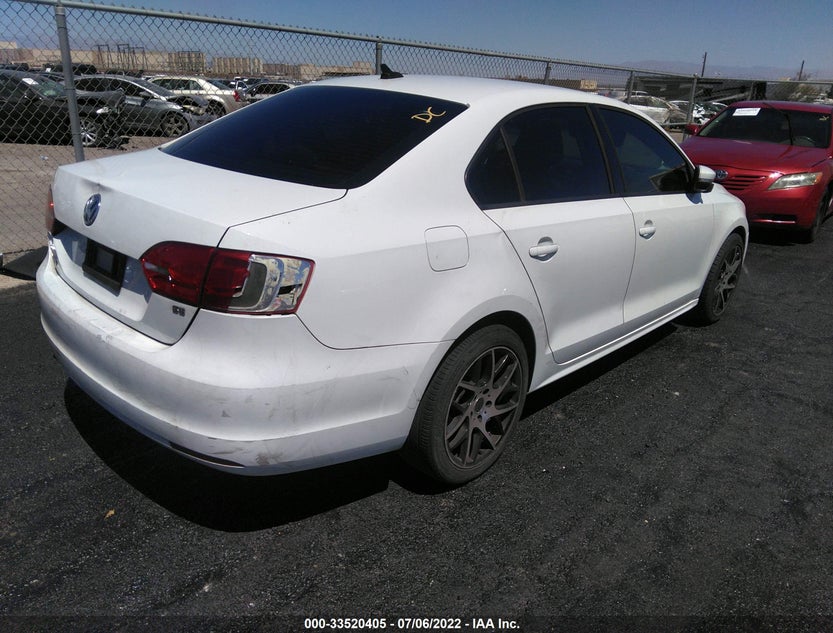 3VWD17AJ8EM423571