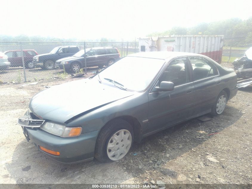 1996 Honda Accord VIN: 1HGCD569XTA271295 Lot: 33538213