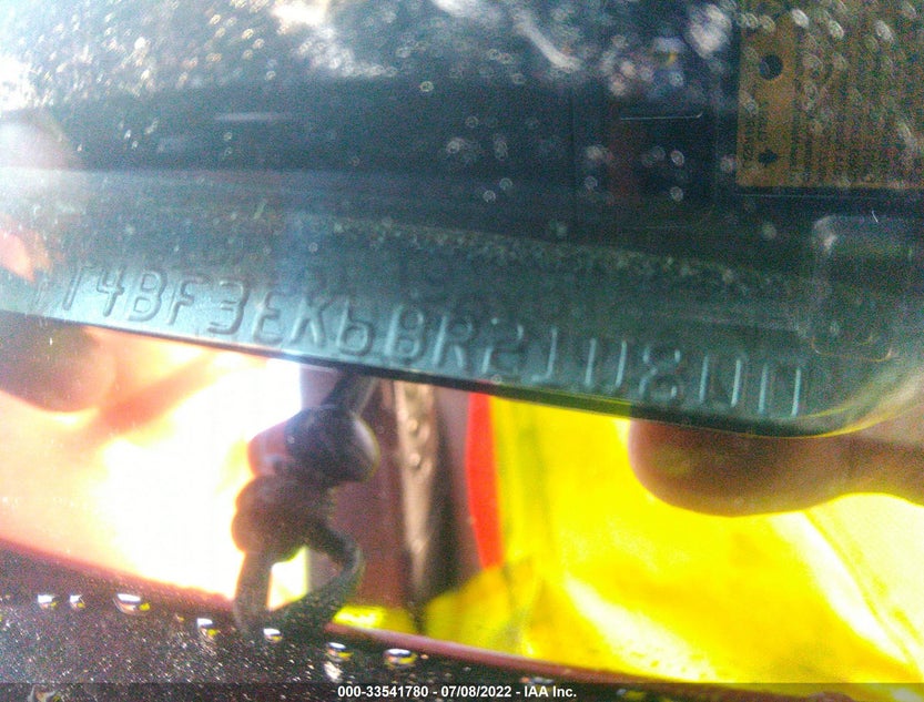 4T4BF3EK6BR210800
