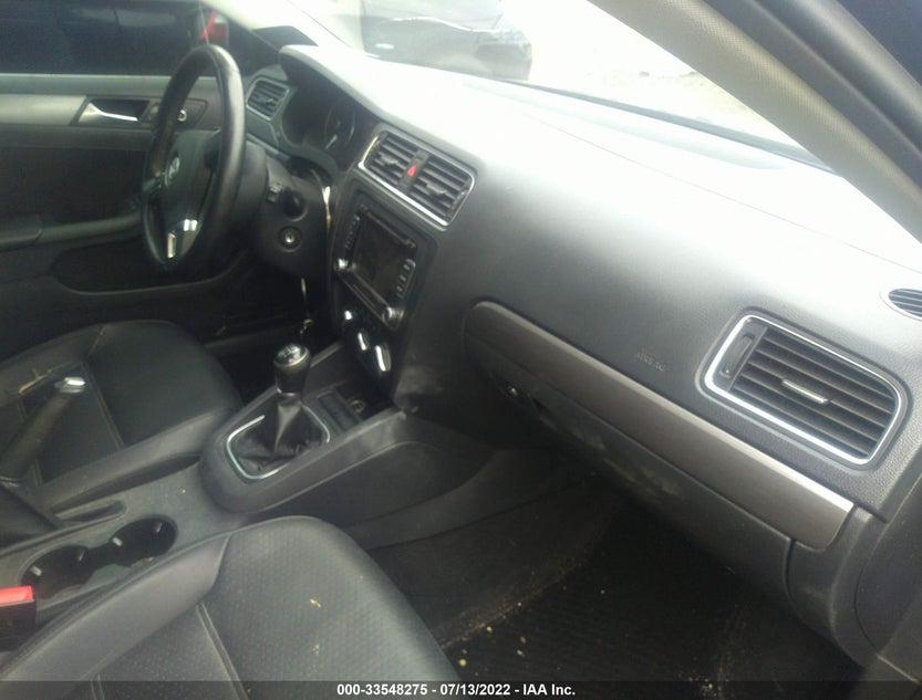 3VW3L7AJ8DM407911