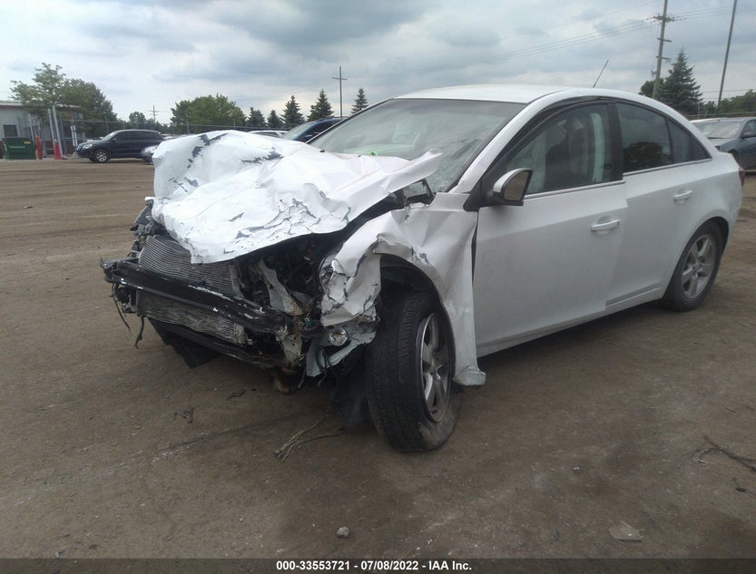 1G1PE5SB7G7157272