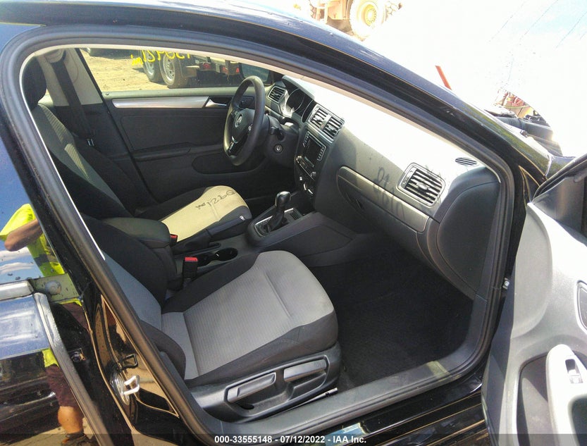 3VW2B7AJ9JM257334