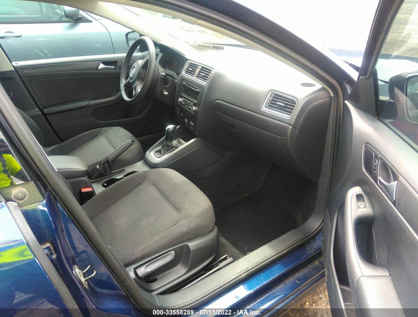 3VW2K7AJ3EM375739