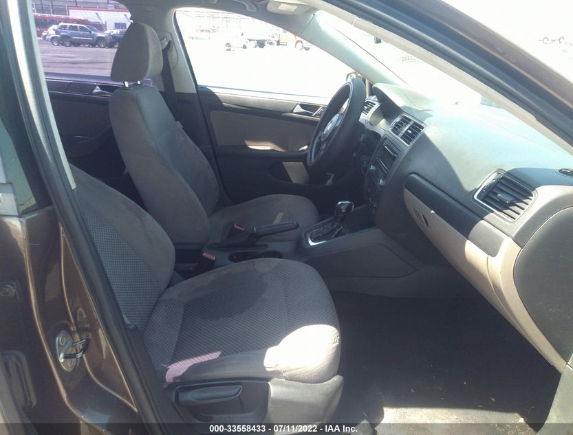 3VW2K7AJ6BM089556