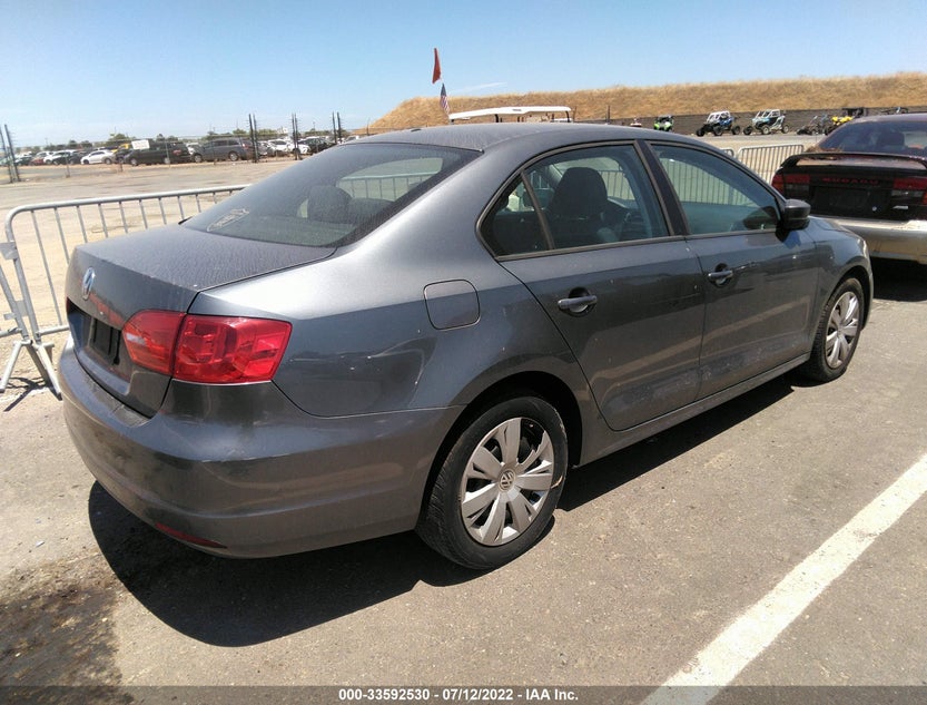 3VW2K7AJ2BM026177