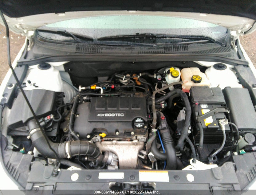 1G1PE5SB3G7174702