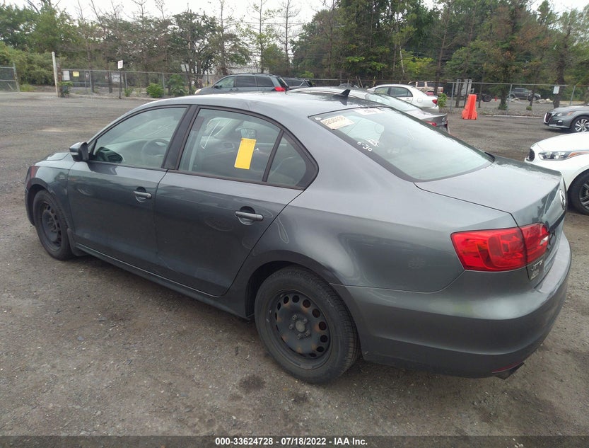 3VWD17AJ3EM325595