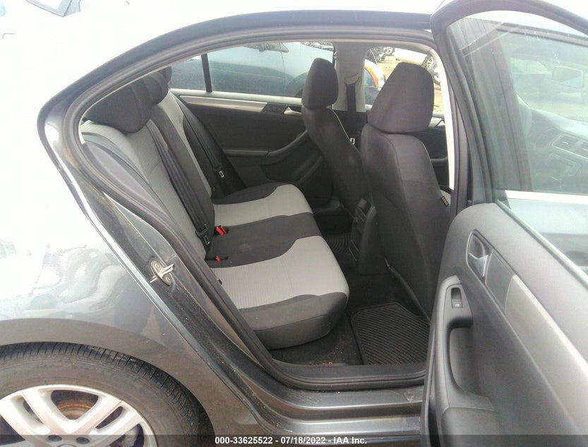 3VW167AJ0HM376562