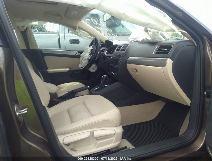 3VWD07AJ2FM220051
