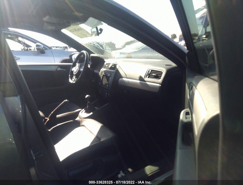 3VW5A7AJ9CM016926