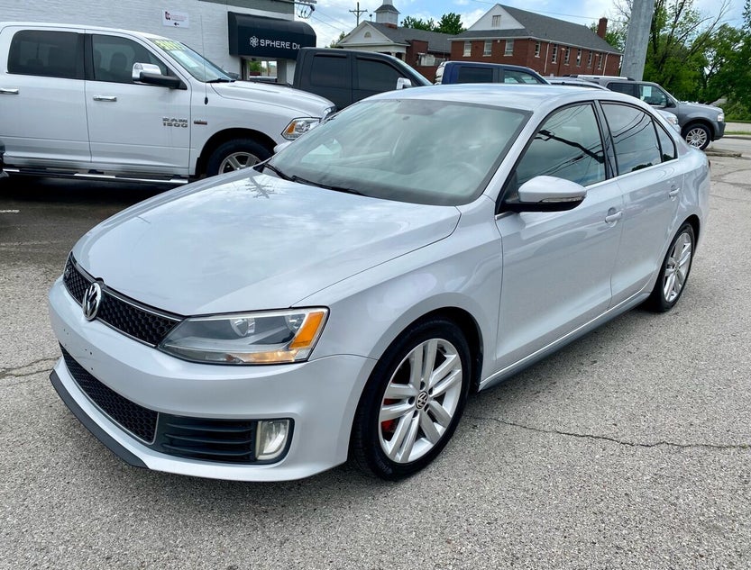 3VW567AJ8CM450207