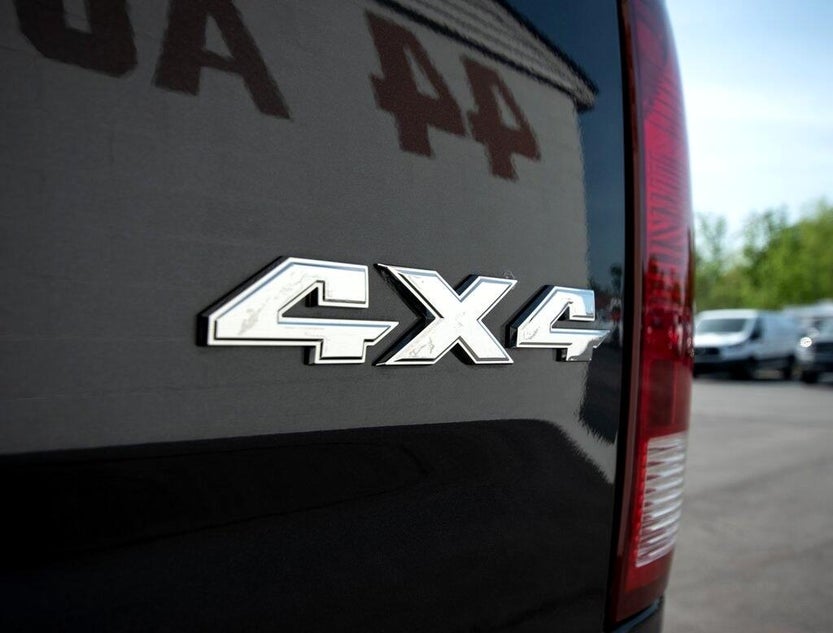 3C6MR5BJ4JG382385