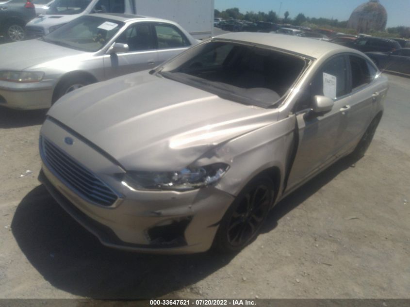 3FA6P0HD0KR177752 2019 Ford Fusion Se