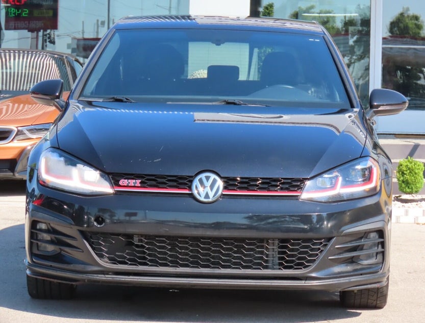 3VW5T7AU0KM010869