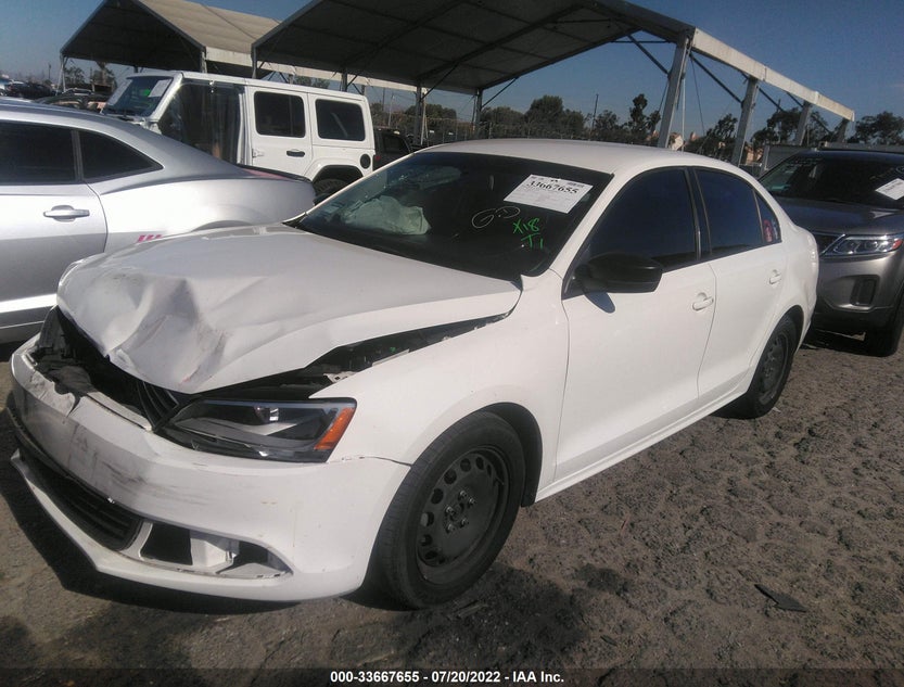 3VW2K7AJ9BM013944