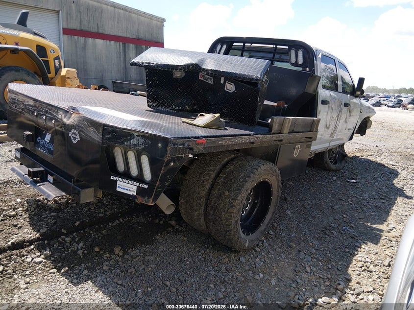 2021 RAM 3500 CHASSIS auction photo 4