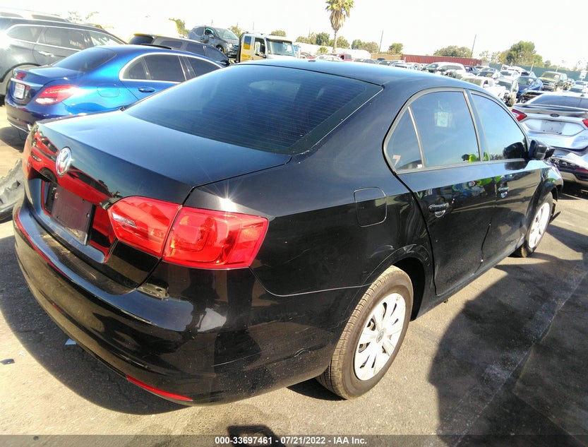 3VW2K7AJXDM267679