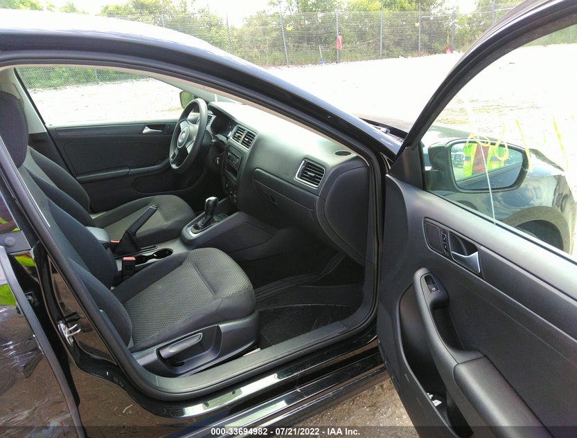 3VW2K7AJ9DM300140