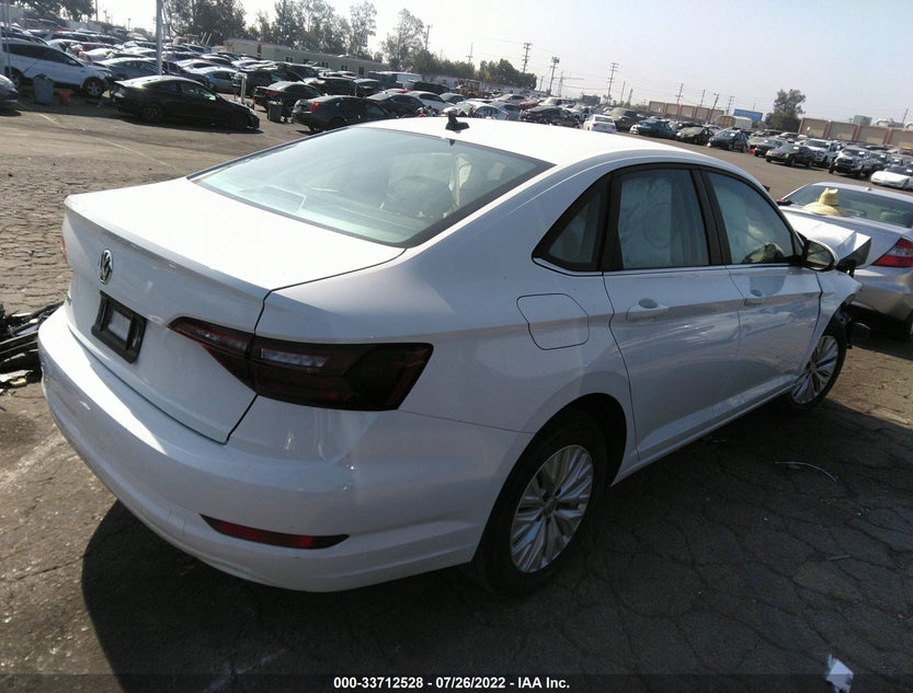 3VWCB7BU0LM053957