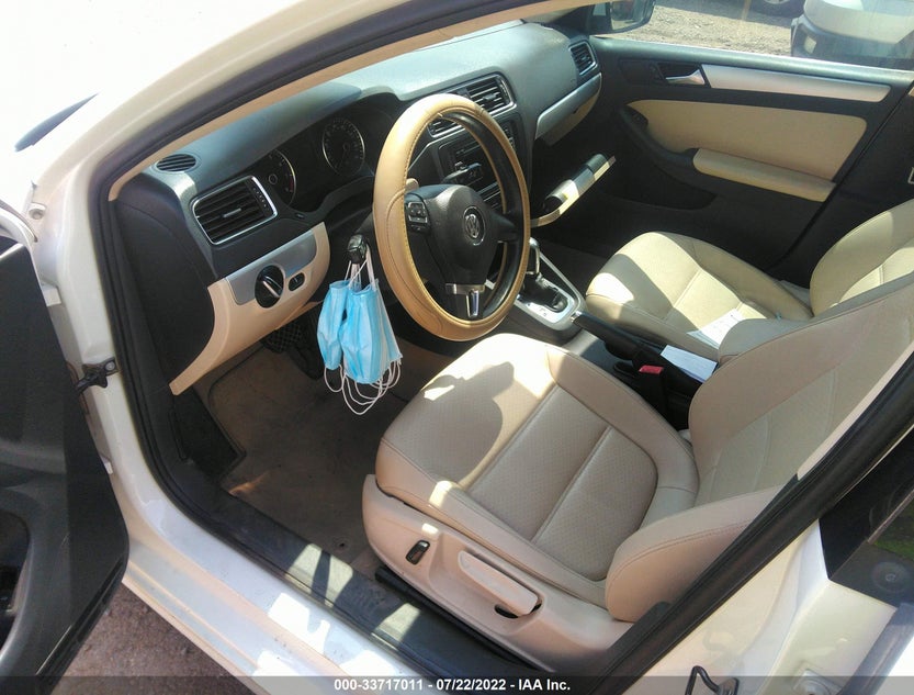 3VWDX7AJ2DM410702