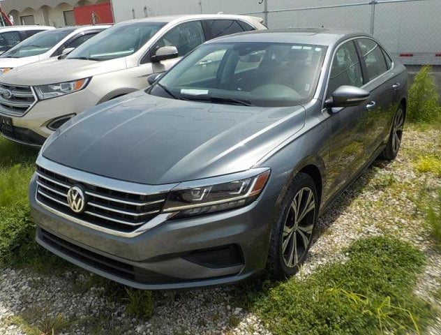 1VWSA7A33MC010577