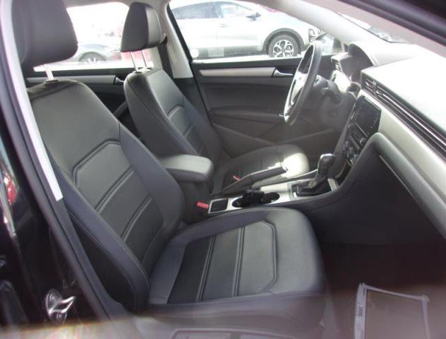 1VWSA7A36MC008659