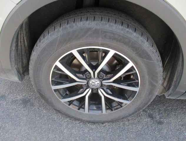 3VV3B7AX3MM112128