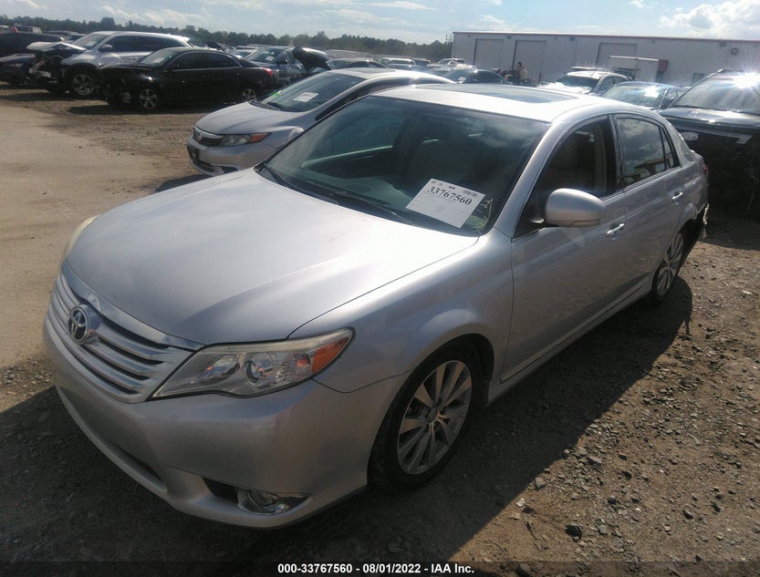 4T1BK3DB8BU430902
