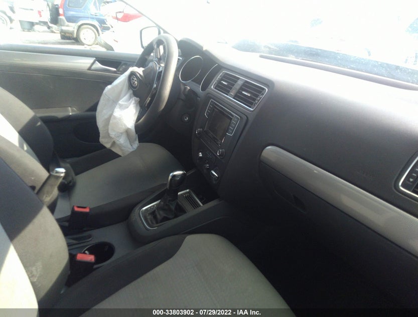 3VW2B7AJ2HM343000