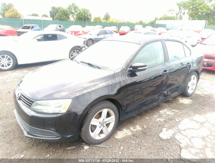 3VWB17AJ1EM412824