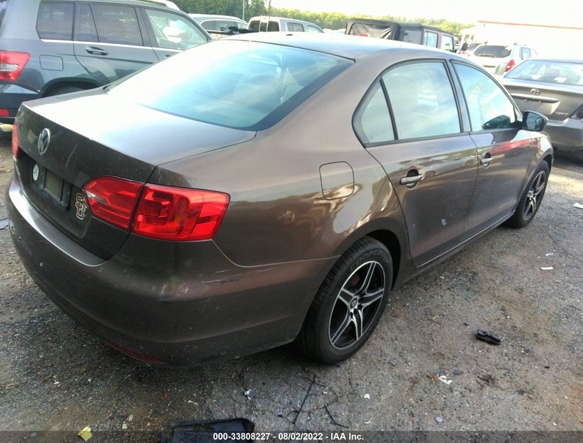 3VW2K7AJ5CM337894