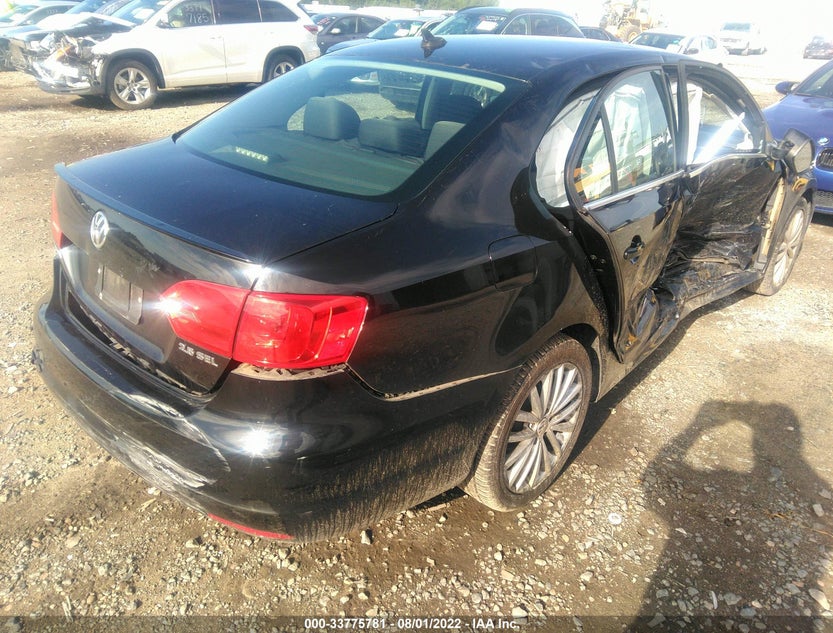 3VWLP7AJ5DM360714