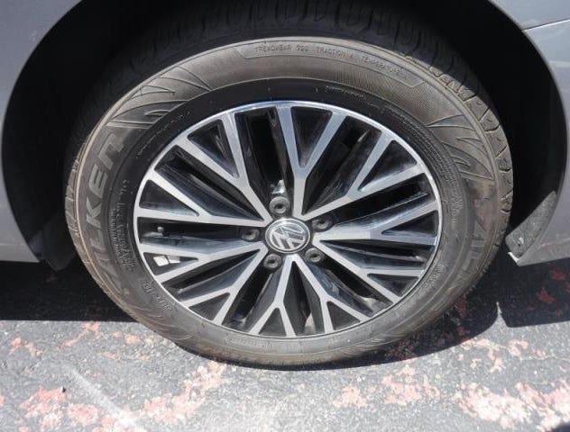 3VWC57BU8MM012890