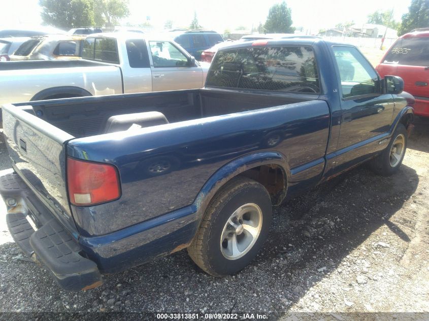 2002 Chevrolet S-10 Ls VIN: 1GCCS145X28128821 Lot: 33813851