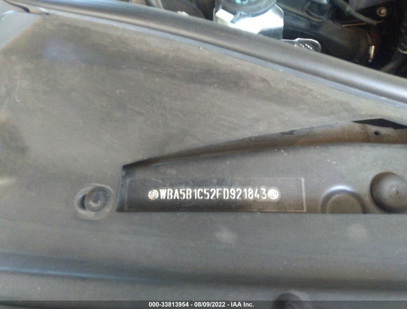 WBA5B1C52FD921843