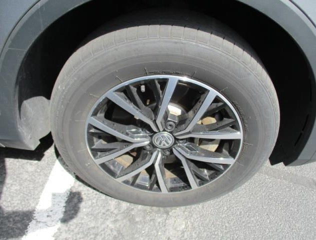 3VV3B7AX1MM081204